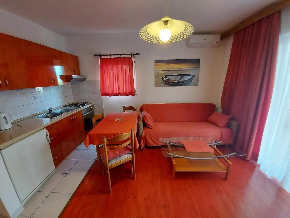 Apartments & Rooms Nensi Baška