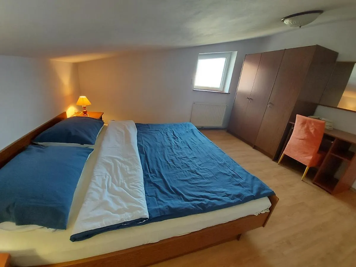 Pensjonat Apartments & Rooms Nensi Baška