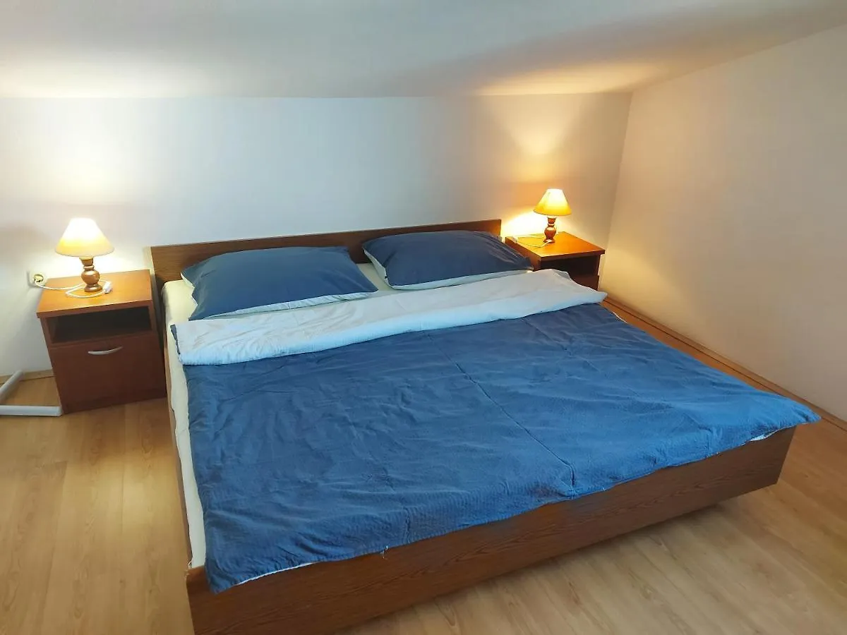 Apartments & Rooms Nensi Baška