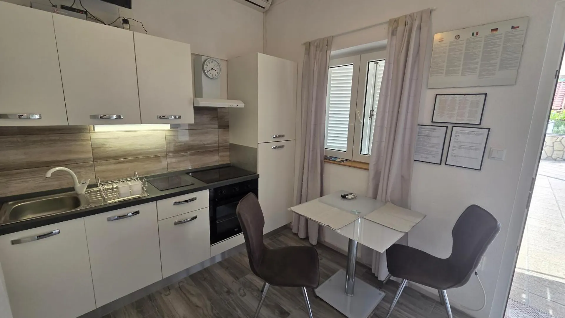 Vendégház Apartments & Rooms Nensi Baška
