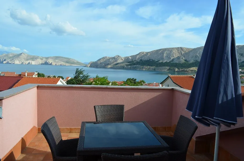 Apartments & Rooms Nensi Baška